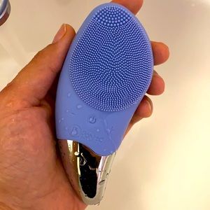 Polished Skin Co sonic Facial Cleansing Brush